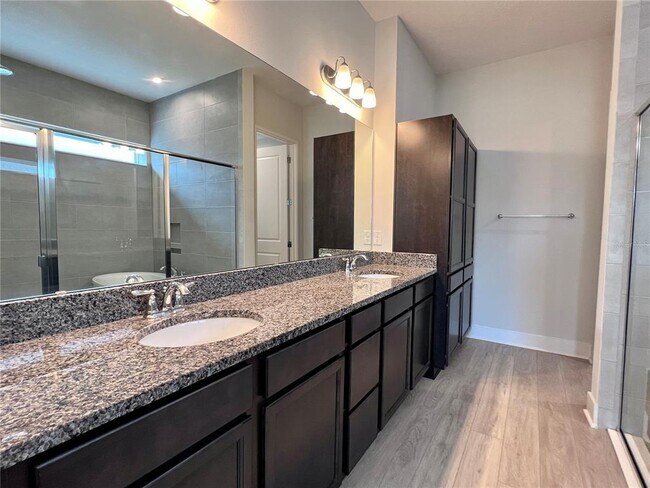 Building Photo - 8255 Nemours Pkwy