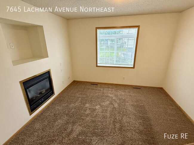 Building Photo - 7645 Lachman Ave NE