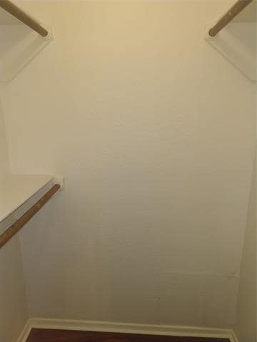 Building Photo - 3600 Biscay Dr