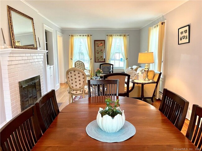 Building Photo - 43 Neck Rd