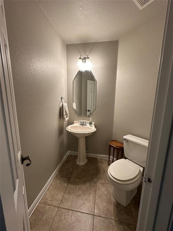 Building Photo - 10024 Lisi Anne Dr