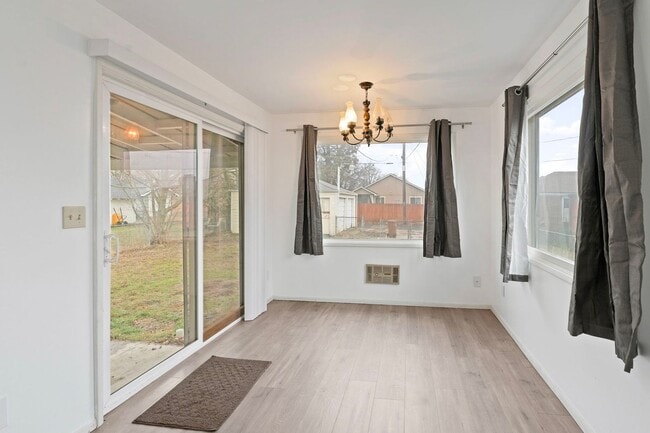 Building Photo - Charming Updated Single-Family Home Near Northtown