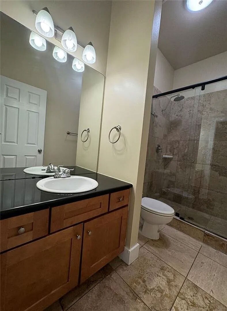 Building Photo - 5405 Evans Ave