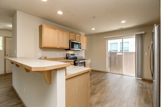 Building Photo - Fantastic DuPont Rambler with AC and Sprinkler System