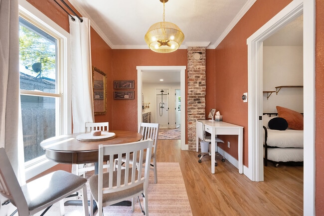 Building Photo - 1221 N A St