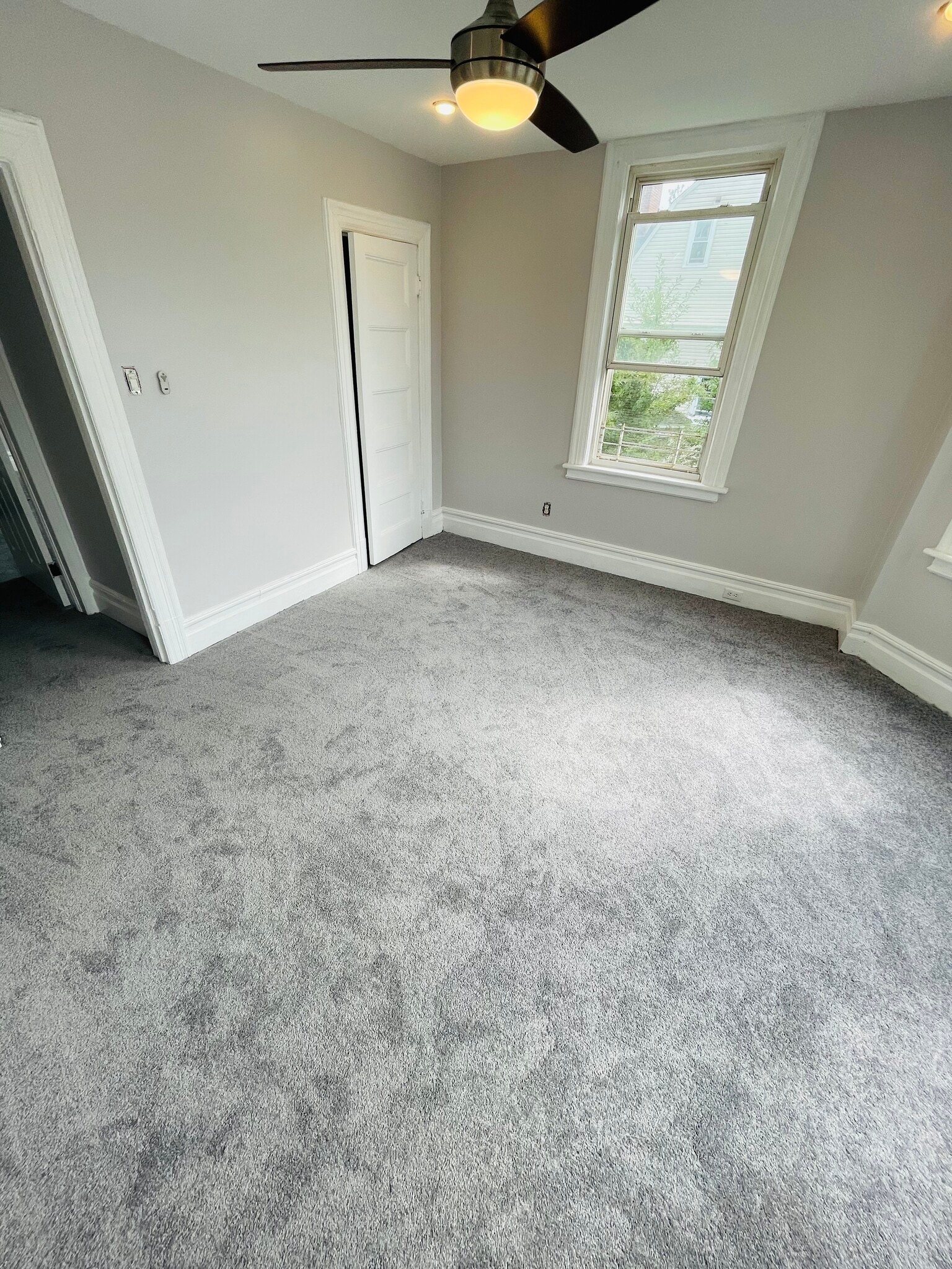 Master Bedroom - 10 Amackassin Ter