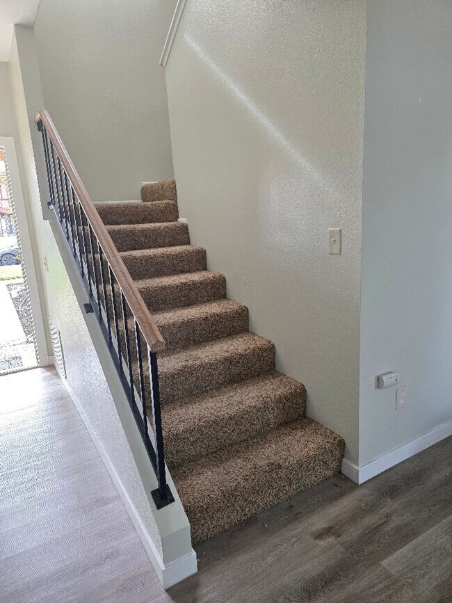 Building Photo - Temecula 3 Bedroom Home with Large Yard!