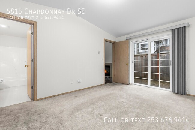 Building Photo - 5815 Chardonnay Dr SE