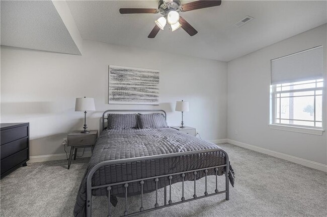 Building Photo - 5029 Woodstock Ct