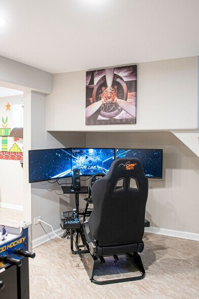 Building Photo - 3833 S 61st Ct