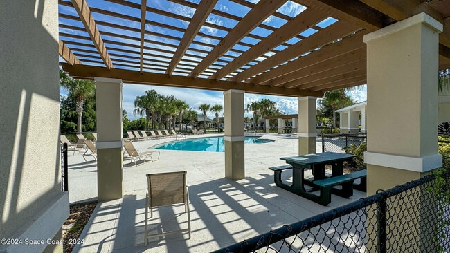 Building Photo - 2713 Rodina Dr