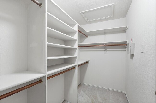 Building Photo - 1310 Strickland Dr