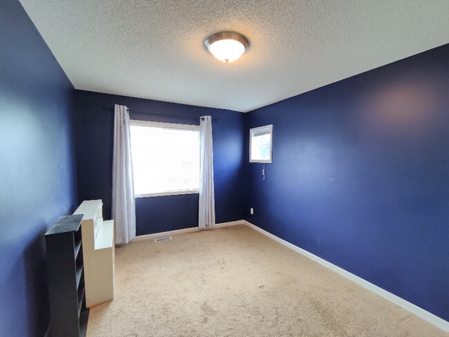 Building Photo - 6953 99th Ct S