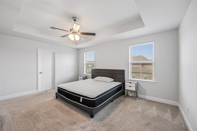 Building Photo - 32906 Ruthie Dean Dr