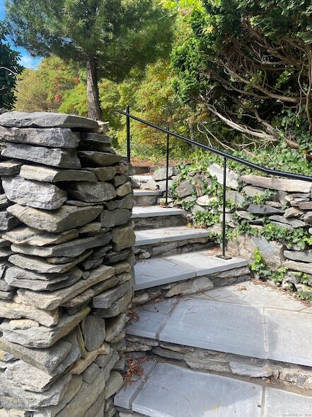 Building Photo - 319 Hell Hollow Rd
