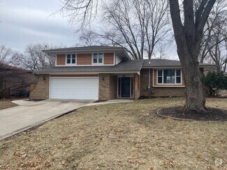 Building Photo - Executive home for rent! Excellent locatio...