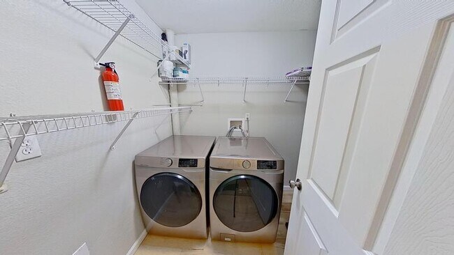 Building Photo - 1747 N Pearl St