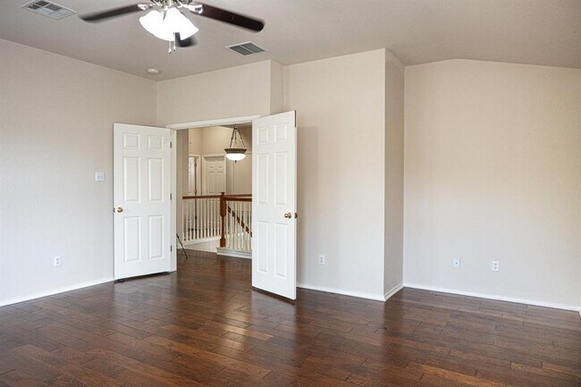 Building Photo - 2901 Fleet Dr