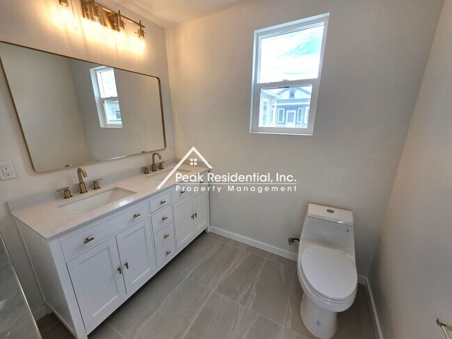 Building Photo - Updated 4bd/2ba Walnut Grove House