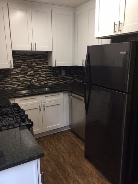 Building Photo - 3057 Destin Cir