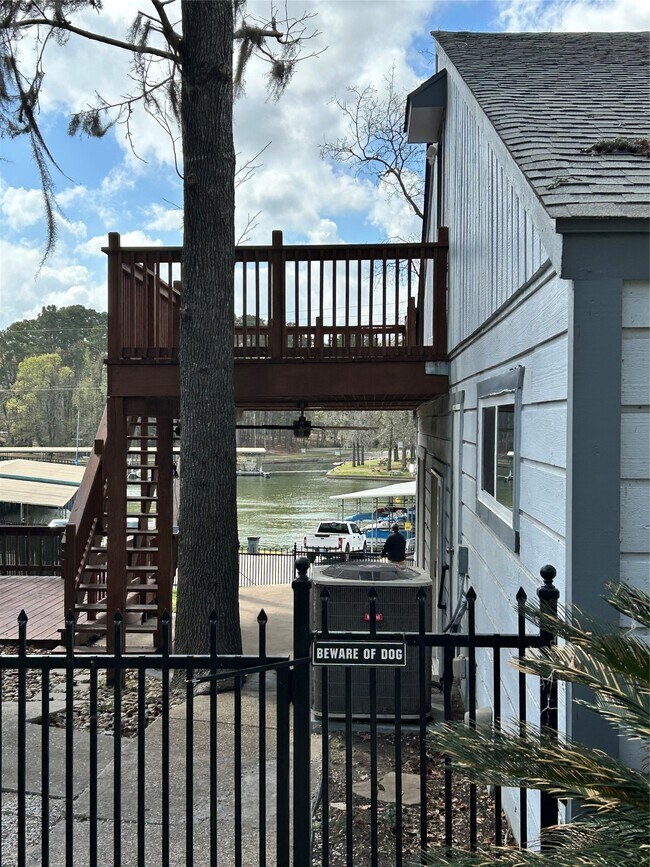 Building Photo - 30 Harbour Ln