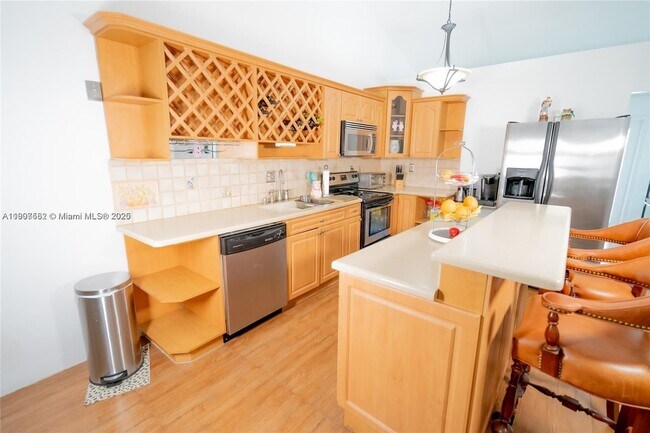 Building Photo - 8844 NW 113th St