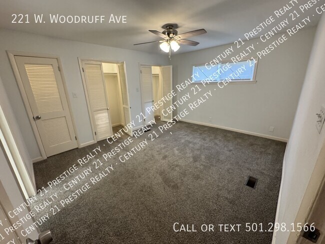 Building Photo - 221 W Woodruff Ave
