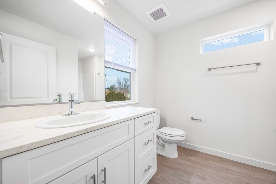 Building Photo - 20 S Volland St