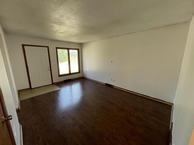 Building Photo - 4619 Aurora Ave