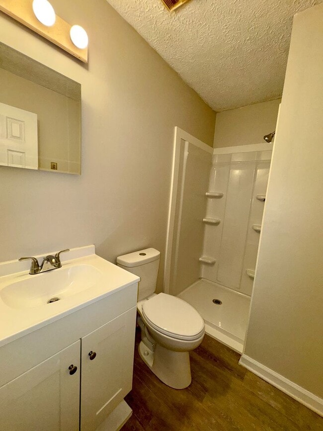 Building Photo - 3Bed/2Bath Lake Monticello Rental
