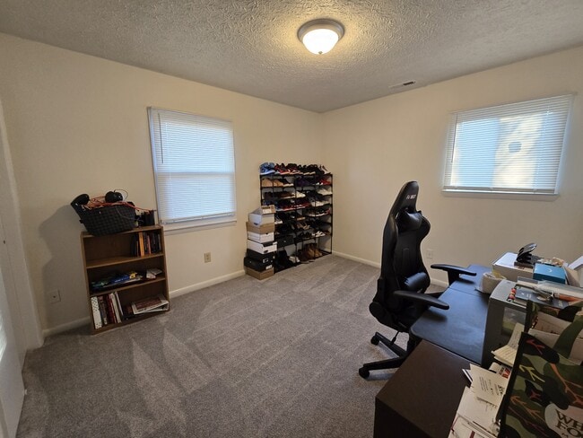 Building Photo - 3229 Bruno Dr