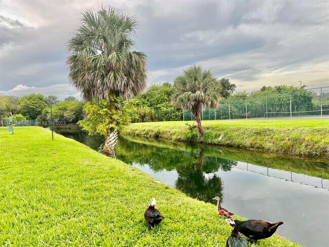 Building Photo - 10755 SW 108th Ave