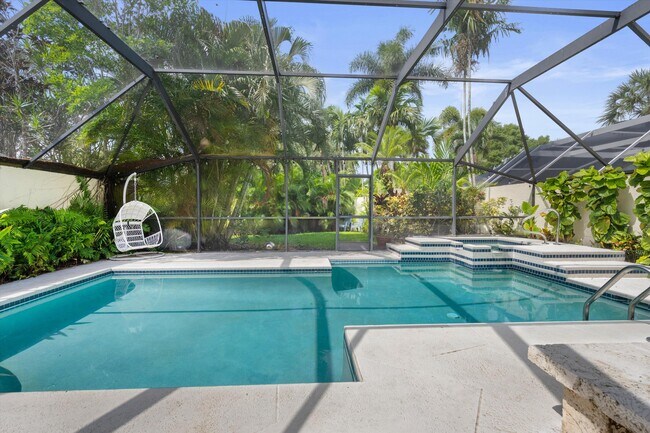 Building Photo - 2252 Las Casitas Dr