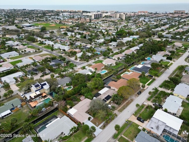 Building Photo - 1202 Yacht Club Blvd