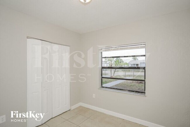 Building Photo - 14640 Tyler St