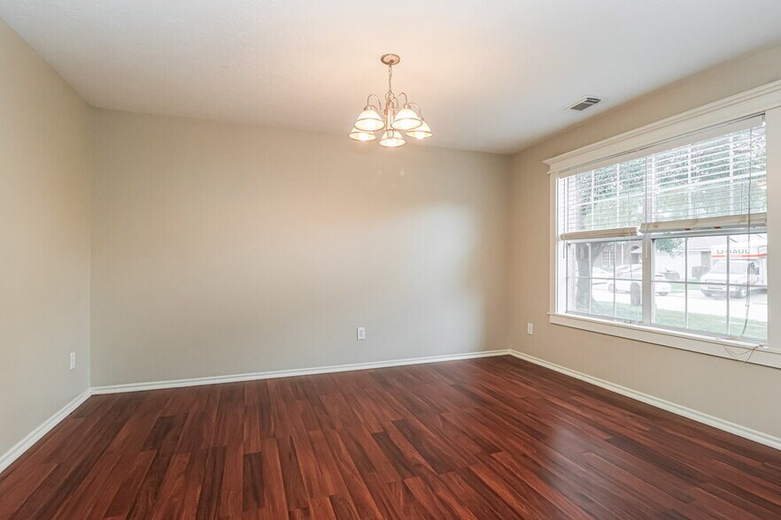 Building Photo - 6718 Rockwall Trail Dr