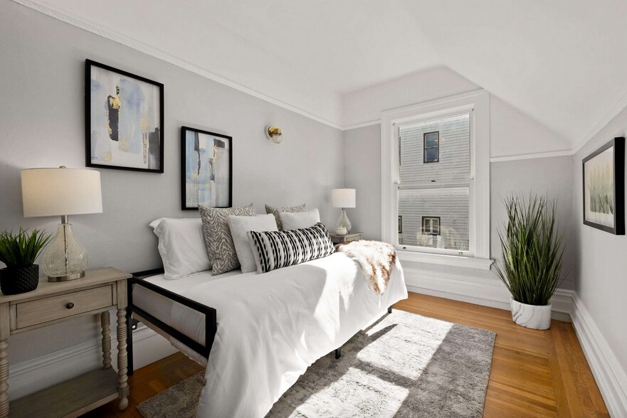 Building Photo - 607A Frederick St