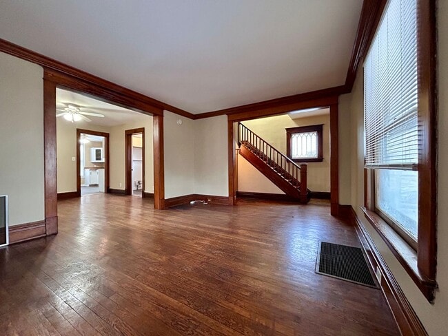 Building Photo - 2 Bedroom 2 Bath Home in Eastown!