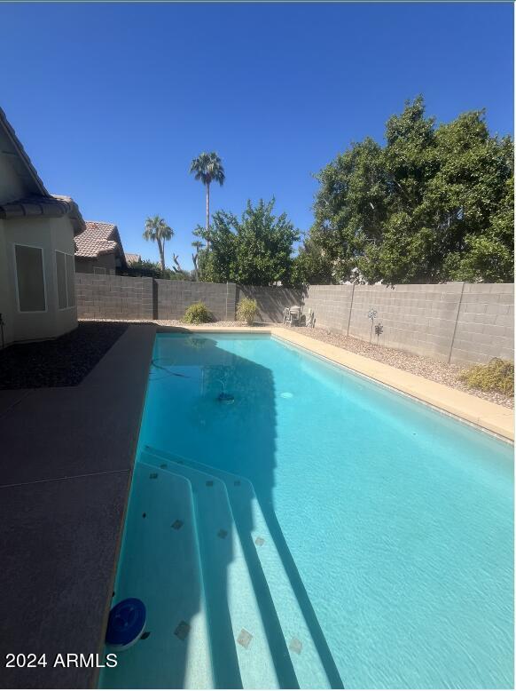 Building Photo - 3950 E Pinon Ct
