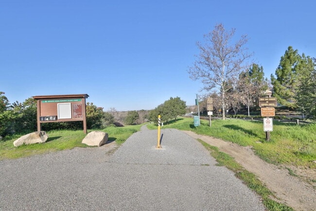 Building Photo - 114 Niguel Ln