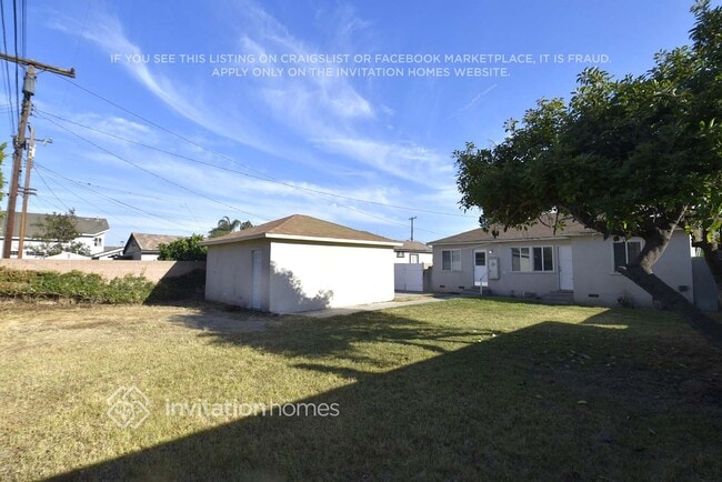 Building Photo - 8603 Via Amorita