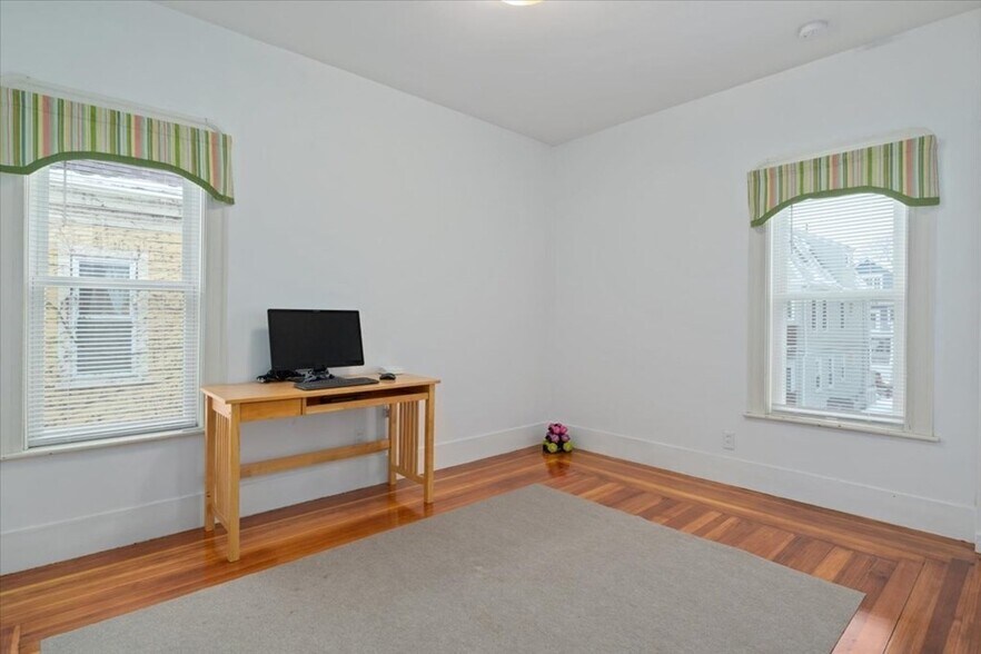 Building Photo - 61 Lowden Ave