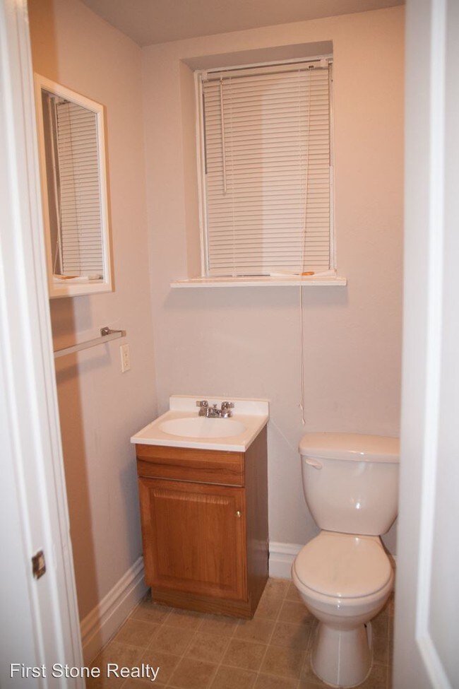 Building Photo - 1 br, 1 bath  - 3954 Grand Ave 3954 Grand  1S