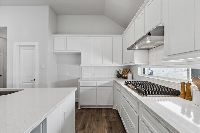 Building Photo - 6145 Tahoe Winds Dr