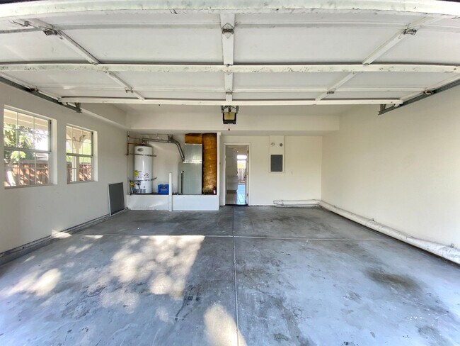 Building Photo - Unique Home with lots of Natural light!! C...