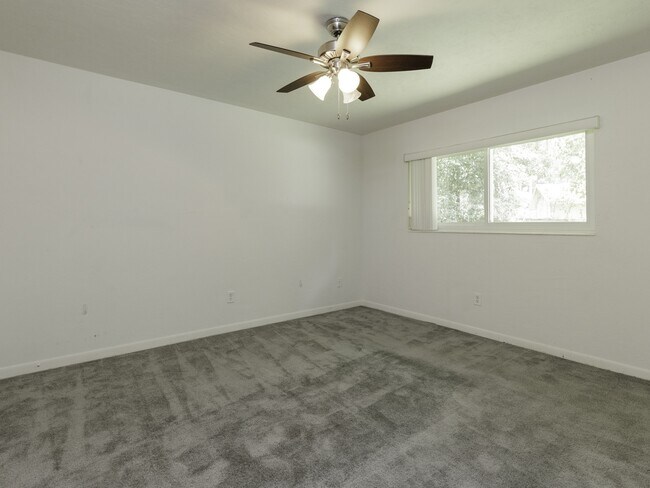 Building Photo - 2440 NW 54 Ave