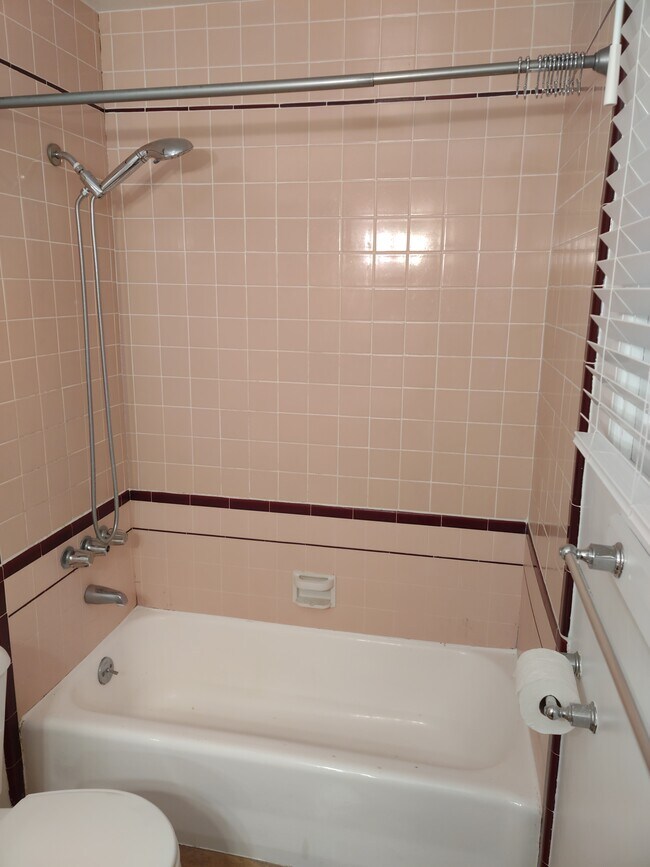 Building Photo - 5042 Sawtelle Blvd