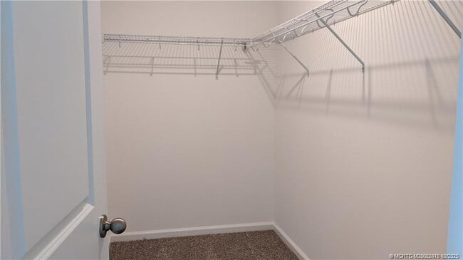 Building Photo - 373 SE Sea Hunt Wy