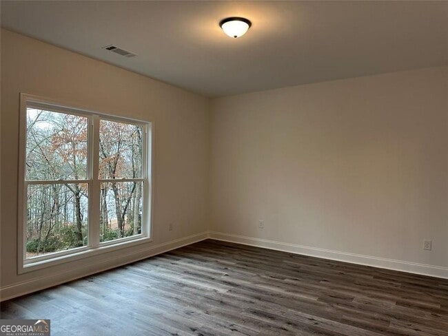 Building Photo - 35 Clearwater Dr