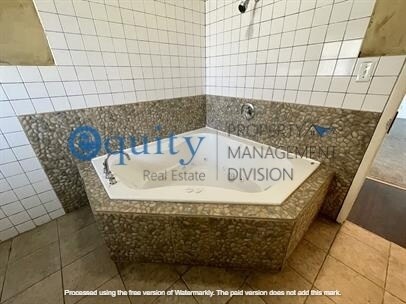 Building Photo - Spacious Taylorsville Home